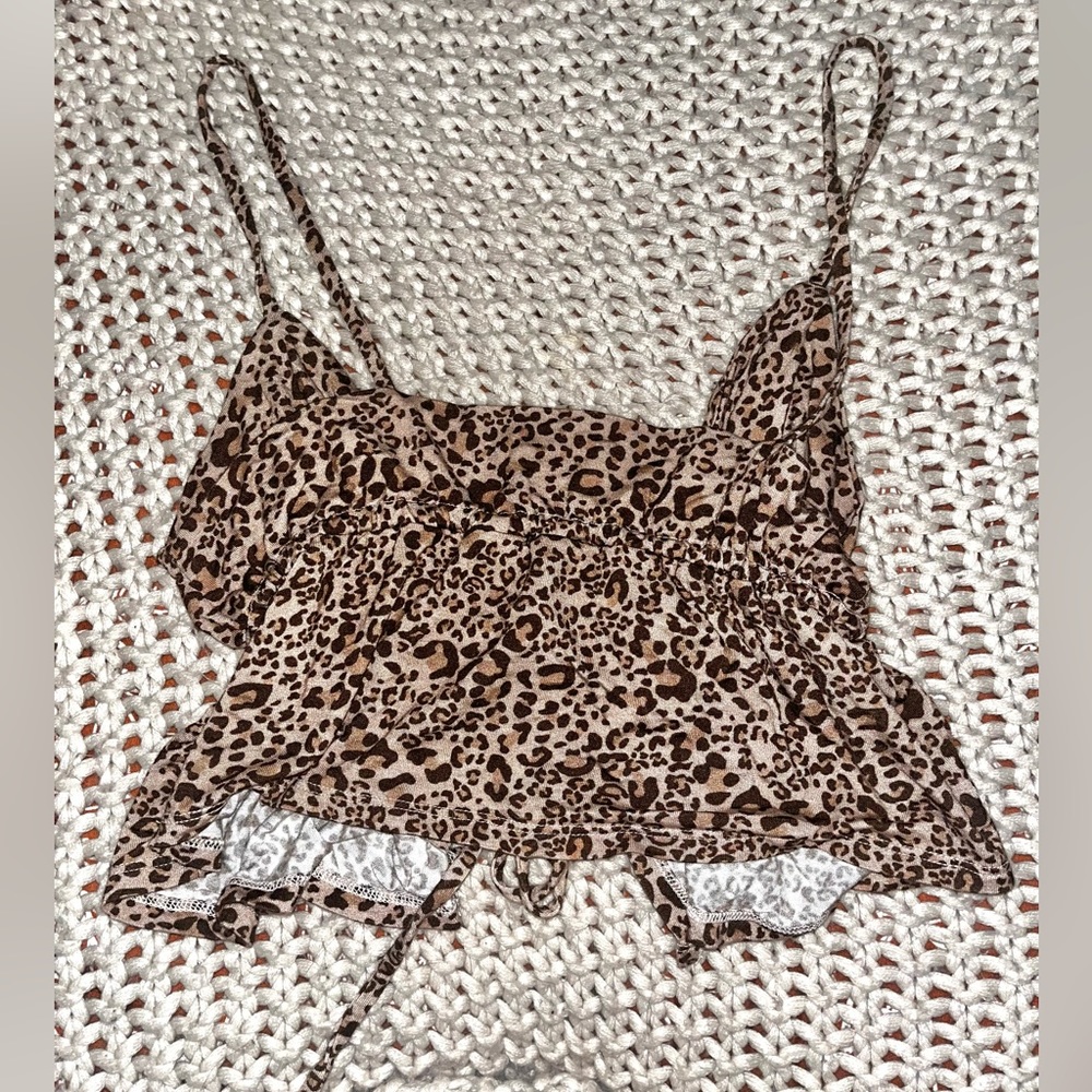 Cheetah print cropped tie-front cami